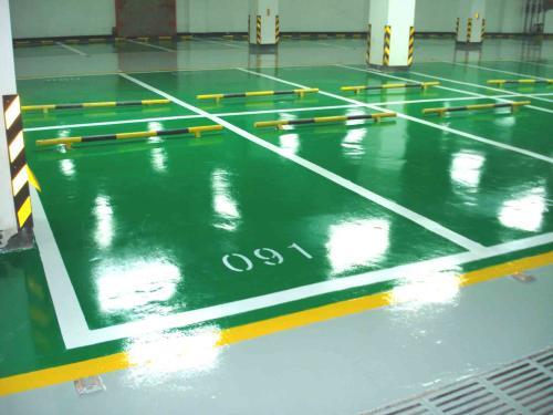 停車場環(huán)氧地坪漆施工后的地面應(yīng)達(dá)到怎樣的標(biāo)準(zhǔn)？