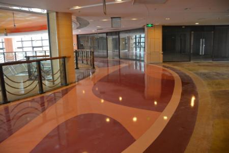 瓷磚褪色破裂不用怕？看環(huán)保地坪涂料施工廠怎么做？